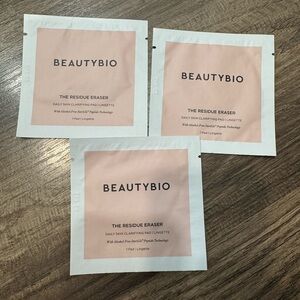BeautyBio The Residue Eraser Daily Skin Clarifying Pad